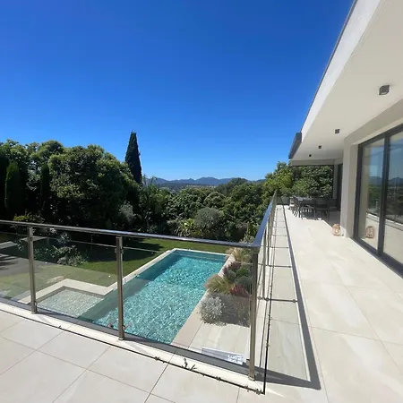 Luxueuse Cannes - Vue וילה